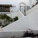 Апартаменты Charming 2 Bed In Pueblo Evita