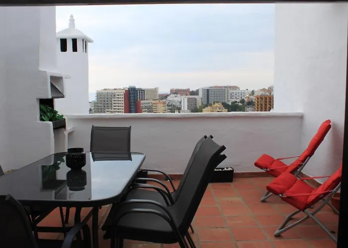 Charming 2 Bed In Pueblo Evita Benalmádena